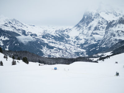 バルテュス氏の「夢見るテレーズ」撤去署名活動とは 絵画鑑賞