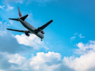 国際線 エコノミー症候群防止ソックスと耳栓、スリッパ